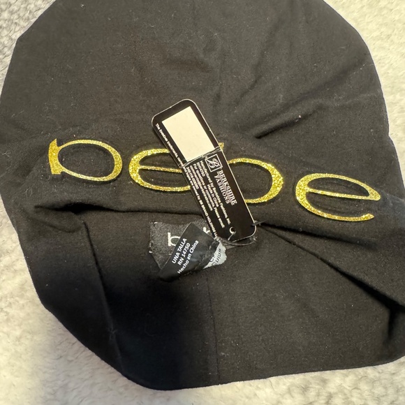 Women's Bebe Beanie New With Tags - Picture 4 of 4